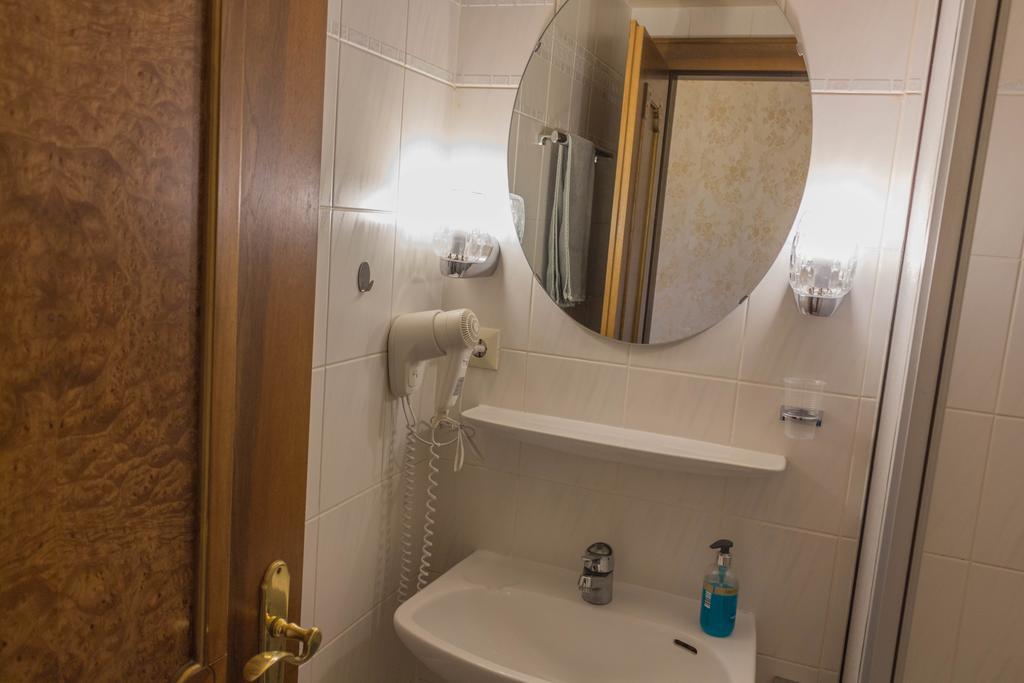 Hotel Five Seasons Fuerth Ngoại thất bức ảnh